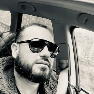 Meet your Posher, Gerhard